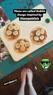 Cody Renee Cameron feet photo 4