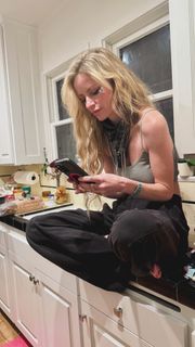 Cody Renee Cameron feet photo 1