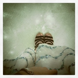Coeur de pirate feet photo 10