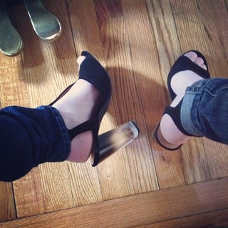 Coeur de pirate feet photo 4