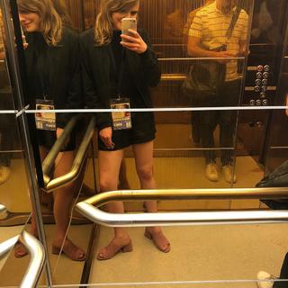 Coeur de pirate feet photo 19