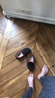 Coeur de pirate feet photo 17