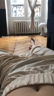 Coeur de pirate feet photo 9