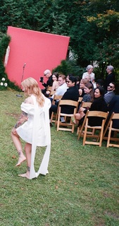 Coeur de pirate feet photo 3