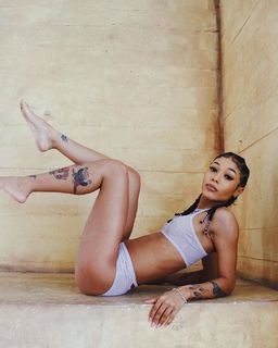 Coi Leray feet photo thumbnail