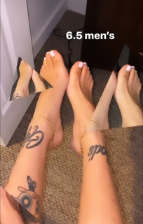 Coi Leray feet photo thumbnail