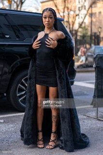Coi Leray feet photo thumbnail