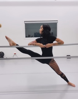 Coi Leray feet photo thumbnail