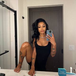 Coi Leray feet photo thumbnail