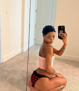 Coi Leray feet photo thumbnail