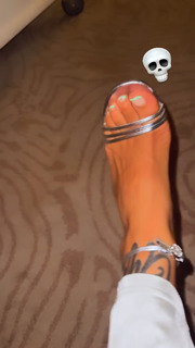 Coi Leray feet photo thumbnail