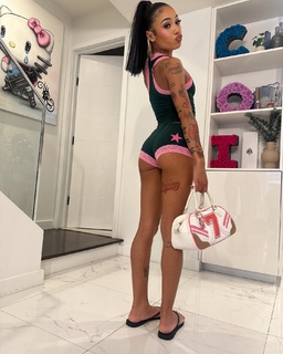 Coi Leray feet photo thumbnail
