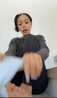 Coi Leray feet photo thumbnail