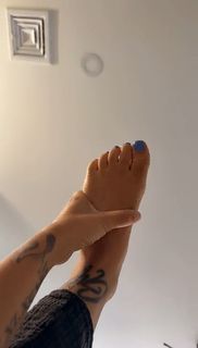 Coi Leray feet photo thumbnail