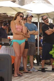 Colbie Caillat feet photo thumbnail