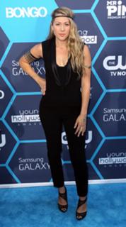 Colbie Caillat feet photo thumbnail