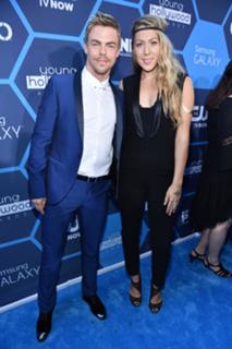 Colbie Caillat feet photo thumbnail