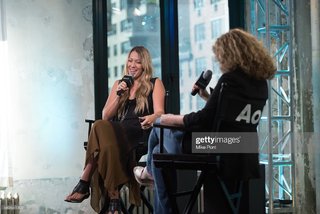 Colbie Caillat feet photo thumbnail