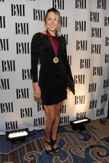 Colbie Caillat feet photo thumbnail