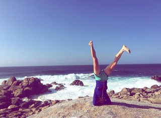 Colby Minifie feet photo thumbnail