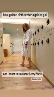 Colby Minifie feet photo thumbnail