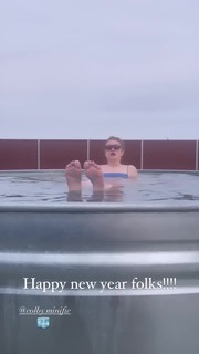 Colby Minifie feet photo thumbnail