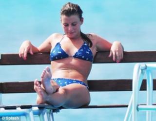Coleen Rooney feet photo thumbnail