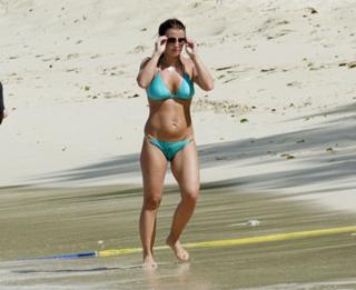 Coleen Rooney feet photo thumbnail