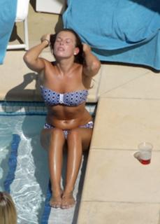 Coleen Rooney feet photo thumbnail