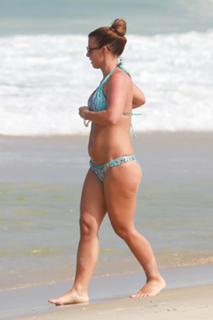 Coleen Rooney feet photo thumbnail