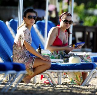 Coleen Rooney feet photo thumbnail