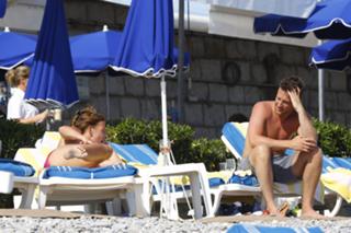 Coleen Rooney feet photo thumbnail