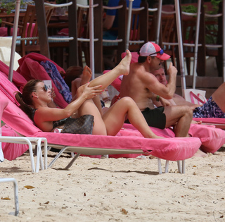Coleen Rooney feet photo thumbnail