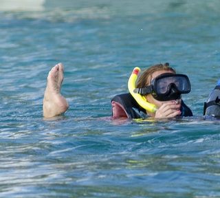 Coleen Rooney feet photo thumbnail
