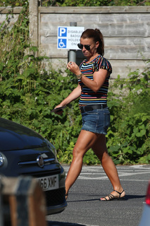 Coleen Rooney feet photo thumbnail