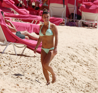 Coleen Rooney feet photo thumbnail