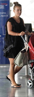 Coleen Rooney feet photo thumbnail