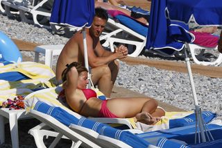 Coleen Rooney feet photo thumbnail
