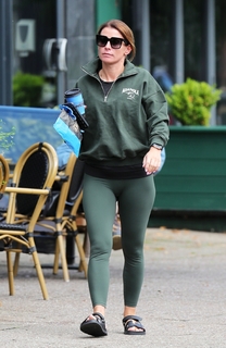 Coleen Rooney feet photo thumbnail