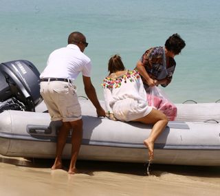 Coleen Rooney feet photo thumbnail