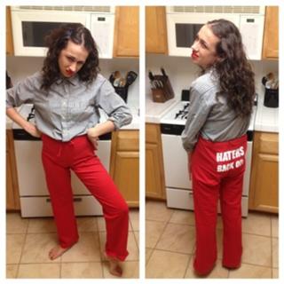 Colleen Ballinger feet photo thumbnail