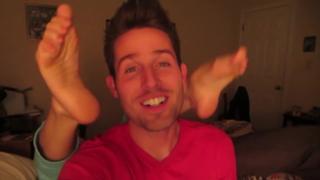 Colleen Ballinger feet photo thumbnail