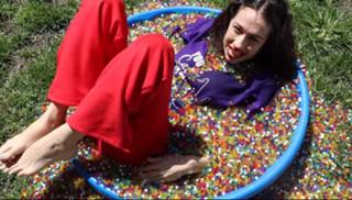 Colleen Ballinger feet photo thumbnail