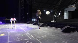 Colleen Ballinger feet photo thumbnail