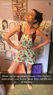 Colleen Ballinger feet photo thumbnail