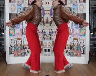 Colleen Ballinger feet photo thumbnail