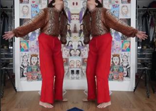 Colleen Ballinger feet photo thumbnail