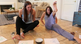 Colleen Ballinger feet photo thumbnail