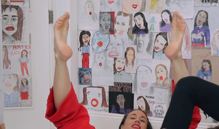 Colleen Ballinger feet photo thumbnail