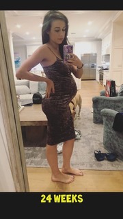 Colleen Ballinger feet photo thumbnail